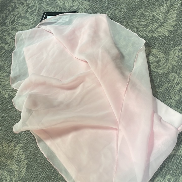 Bloch - Bike short with twin layer mock skirt Light Pink #CR7604 - Picture 4 of 9
